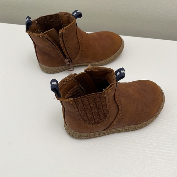 Boots🤎 - Picture 2 of 3